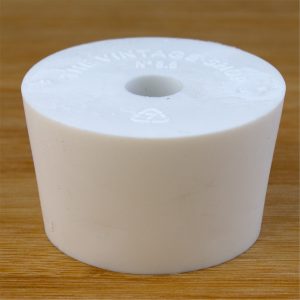 #8.5 DRILLED RUBBER STOPPER